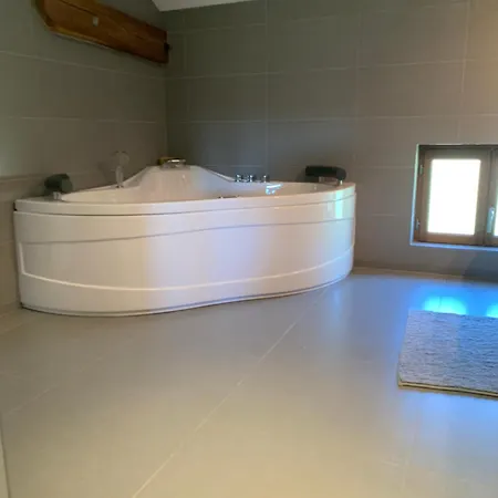 Holiday home Spacious House In Rural Quercy