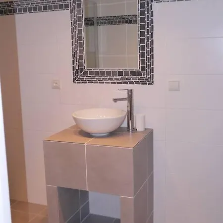 Feriehus Spacious House In Rural Quercy Ginouillac