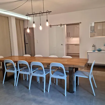 Spacious House In Rural Quercy 度假居